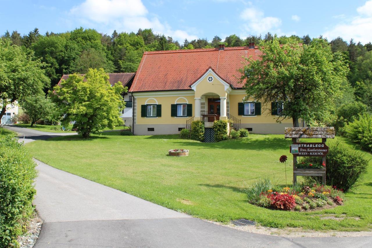 Winzerhof Strablegg Villa Großklein Bagian luar foto