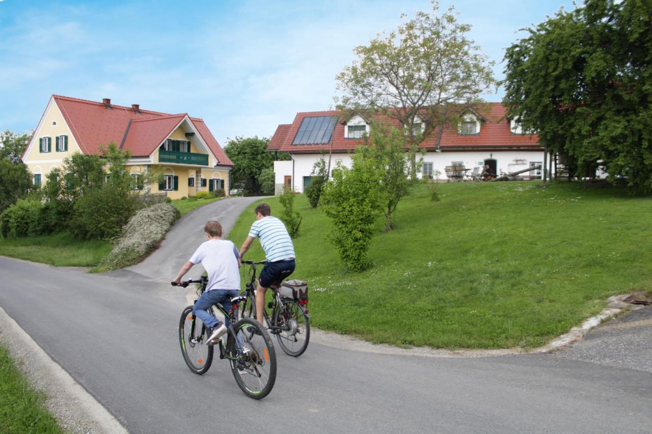 Winzerhof Strablegg Villa Großklein Bagian luar foto